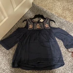 Knox rose open shoulder shirt